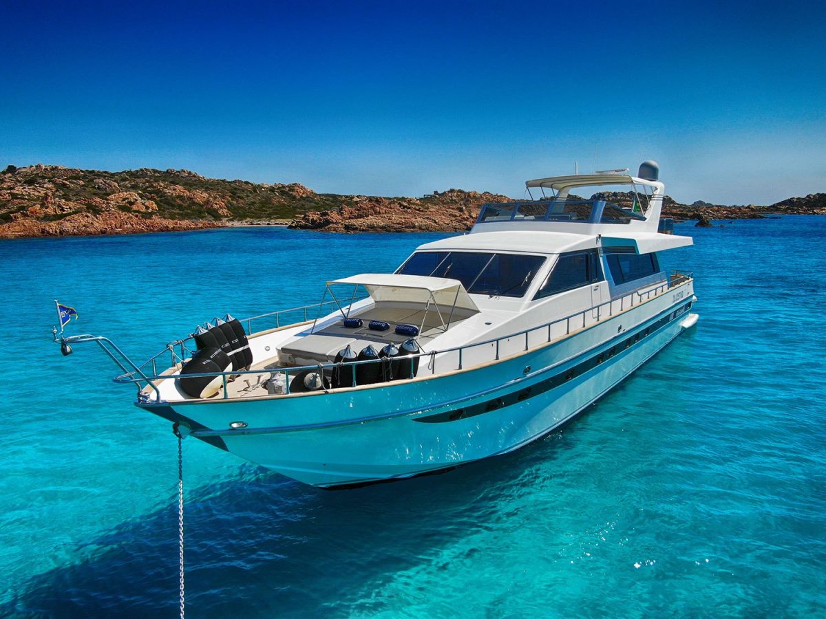 costa smeralda yacht charter